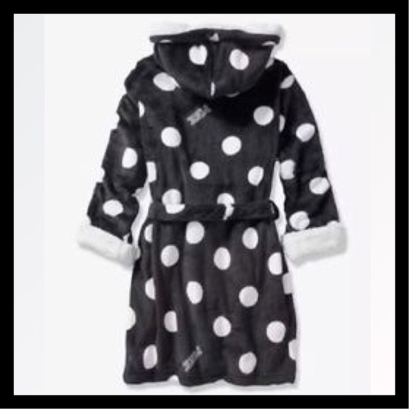 PINK VICTORIA'S SECRET SHERPA LINED ROBE - Picture 2 of 3